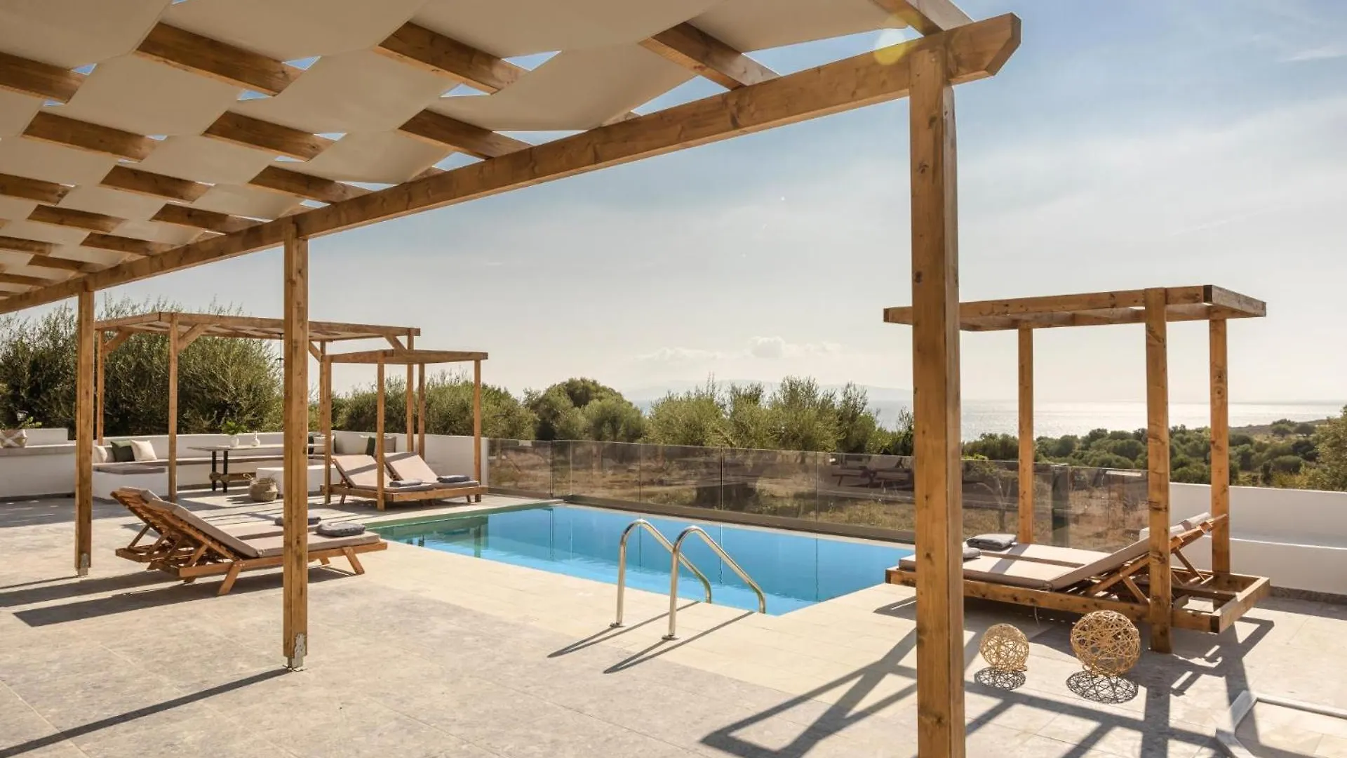 Dionisis Villa By Vintage Travel Karavados