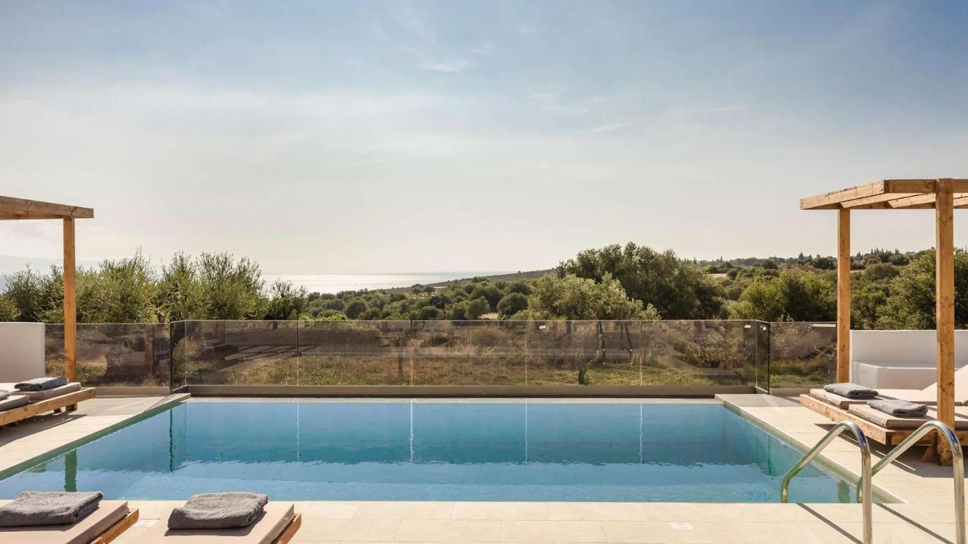 Dionisis Villa By Vintage Travel Karavados